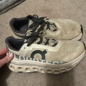 On Cloud Cloud Monster